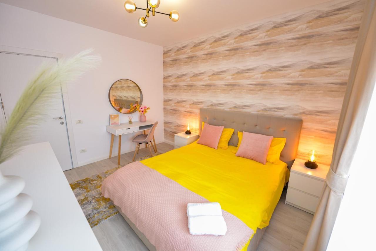 Sofia Cozy Apartment - Underground Private Parking Bucharest Exterior photo