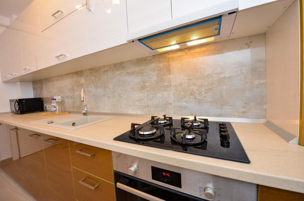 Sofia Cozy Apartment - Underground Private Parking Bucharest Exterior photo