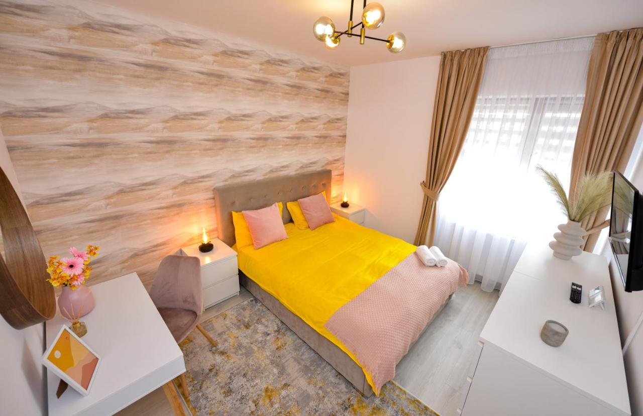 Sofia Cozy Apartment - Underground Private Parking Bucharest Exterior photo