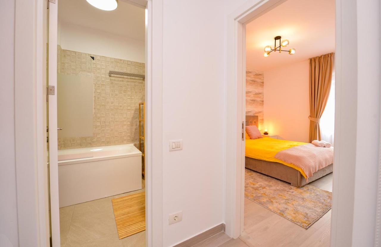 Sofia Cozy Apartment - Underground Private Parking Bucharest Exterior photo