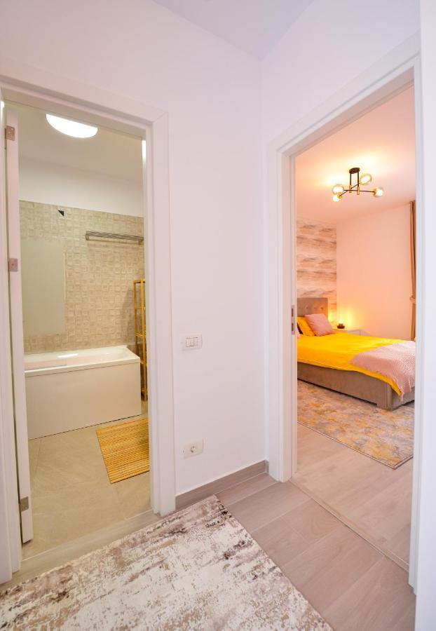 Sofia Cozy Apartment - Underground Private Parking Bucharest Exterior photo